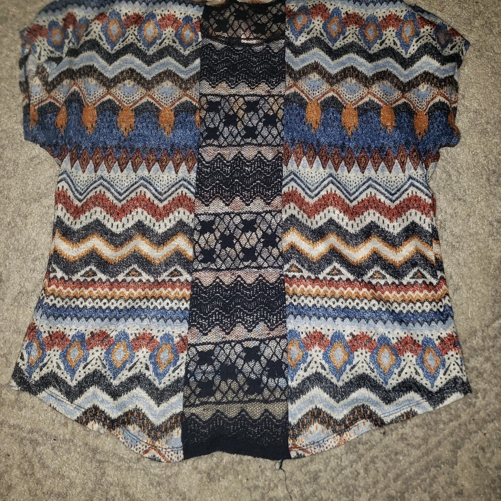 Multi colored Aztec print top - Picture 2 of 3